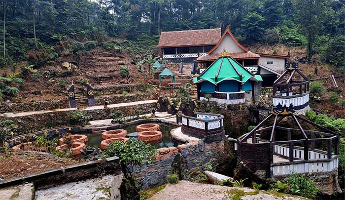 Wisata Talaga Air Rahasia